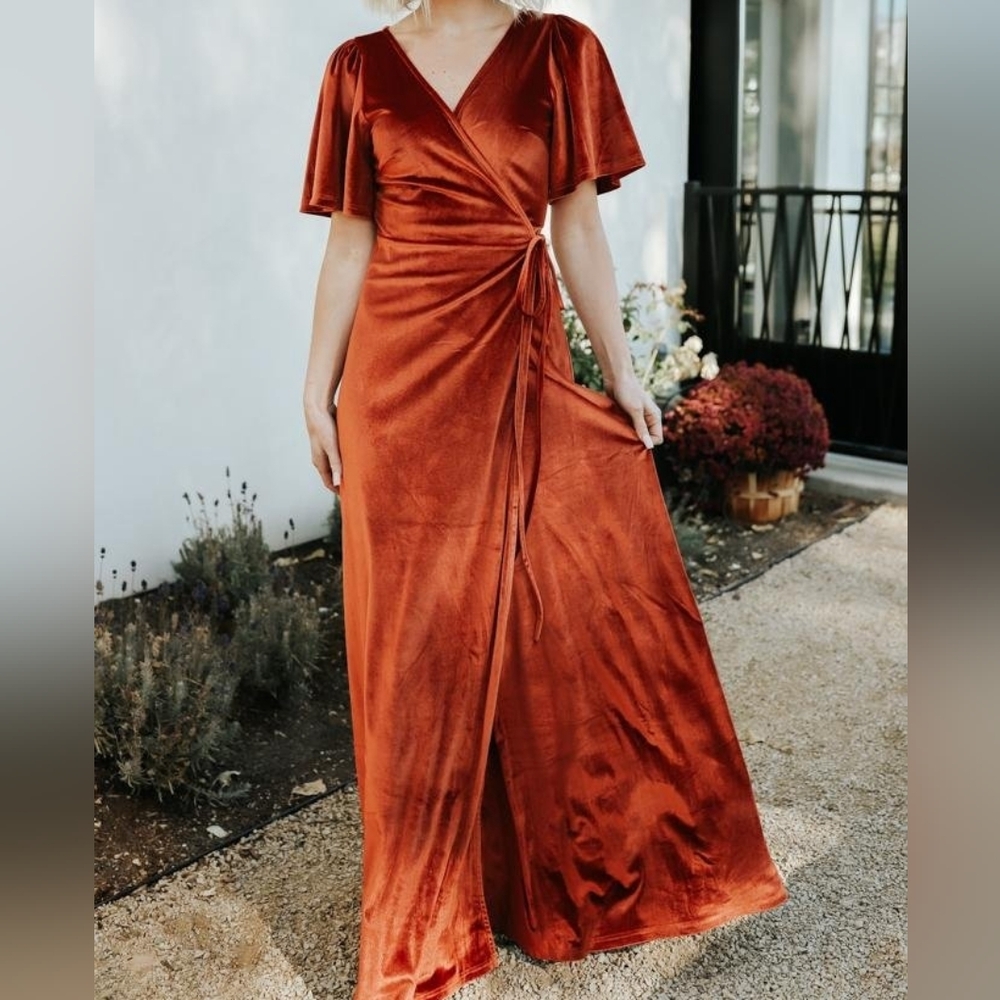 Sz 3XL Baltic Born Meghan Velour Wrap Gown in Rust